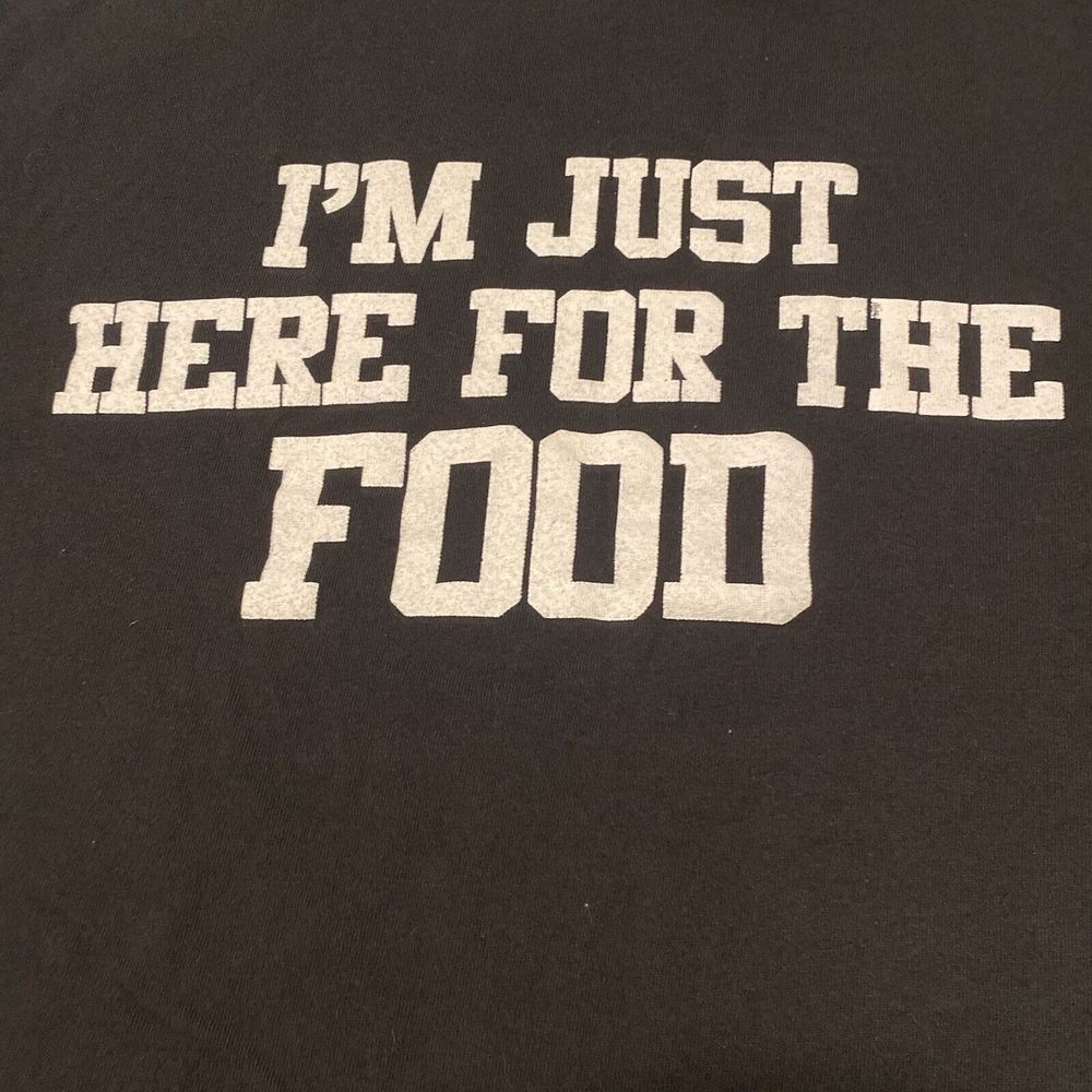 BLACK & WHITE I'M JUST HERE FOR THE FOOD MENS T-SHIRT SIZE LARGE GRAPHIC TEE FUN - Picture 2 of 13